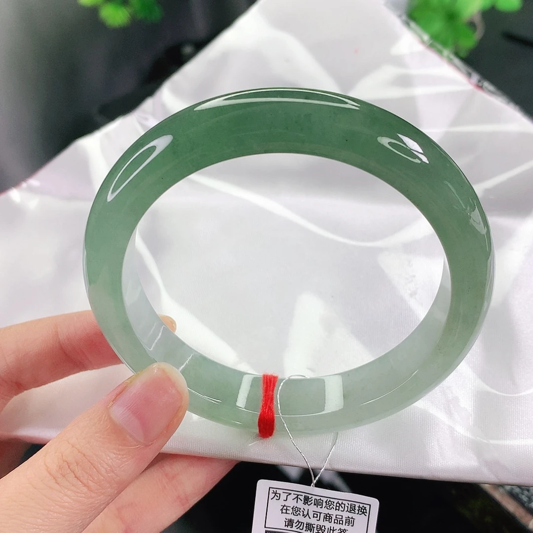 翡翠未镶嵌手镯60圈