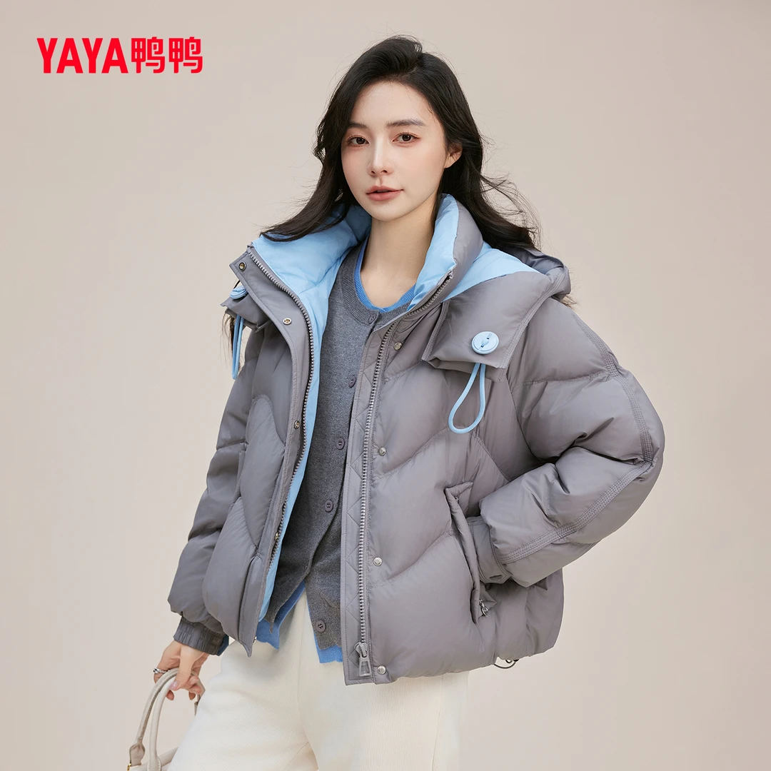 YAYA/鸭鸭短款羽绒服女冬季连帽撞色拼接时尚减龄90绒保暖厚外套