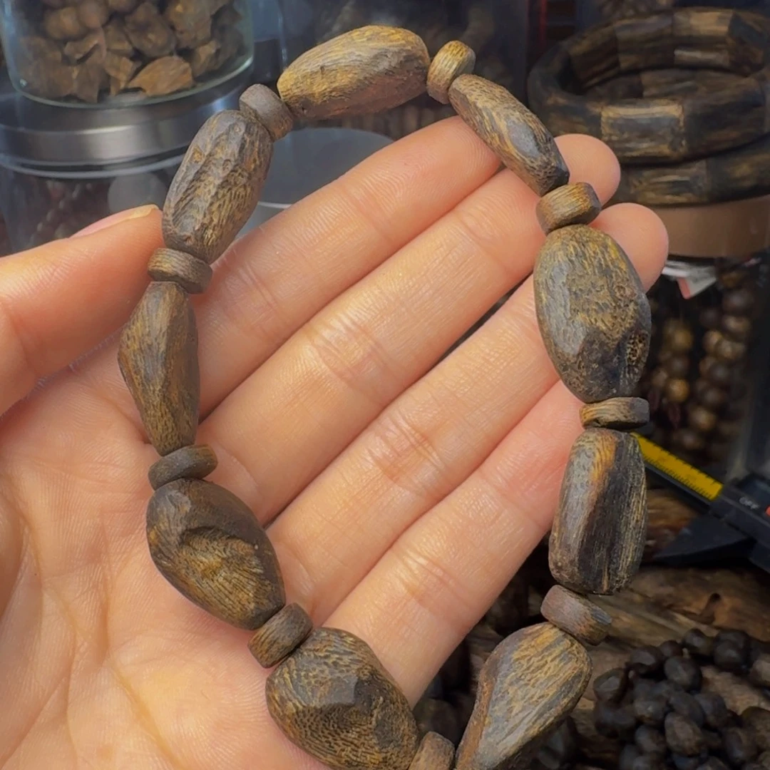 悟***悟沉香沉香碎屑沉水树丁13.9