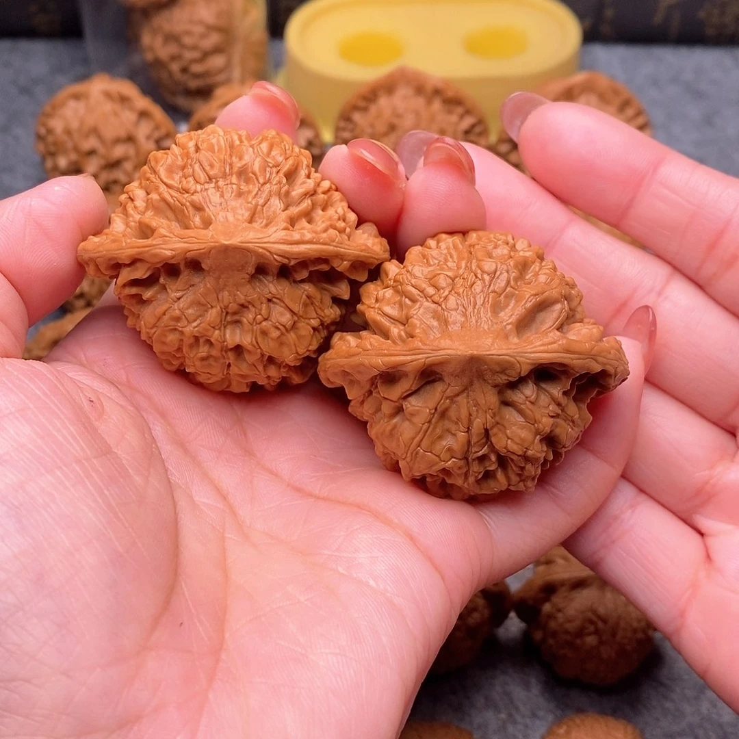 文玩核桃把件精品红皮官帽50全品