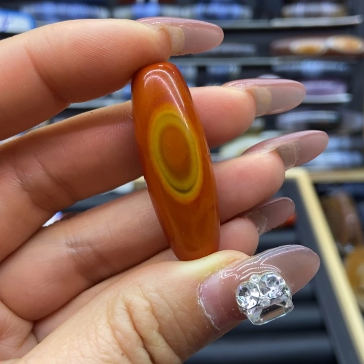 用***1玛瑙/玉髓未镶嵌珠宝半成品