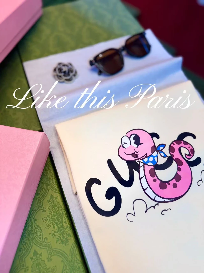 【小粉蛇】2025新款轻奢时尚百搭夏季设计感短袖