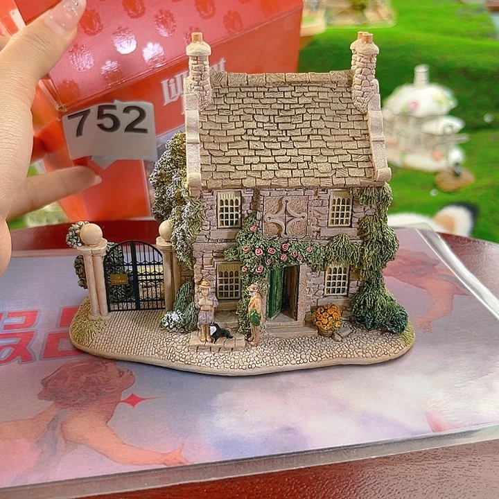 中古小房子微缩房子