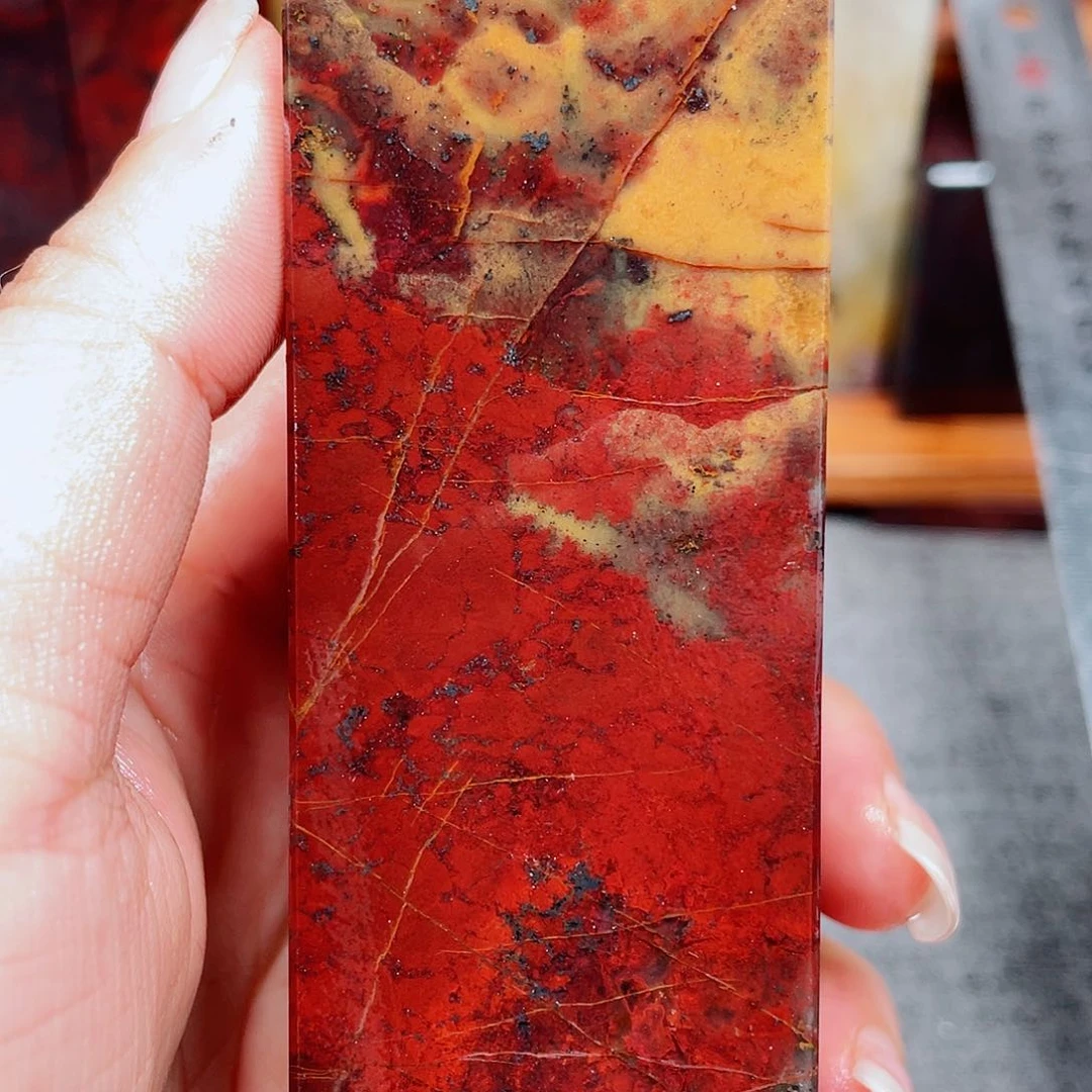 【闪购商品】玉桂林鸡血玉印章素章