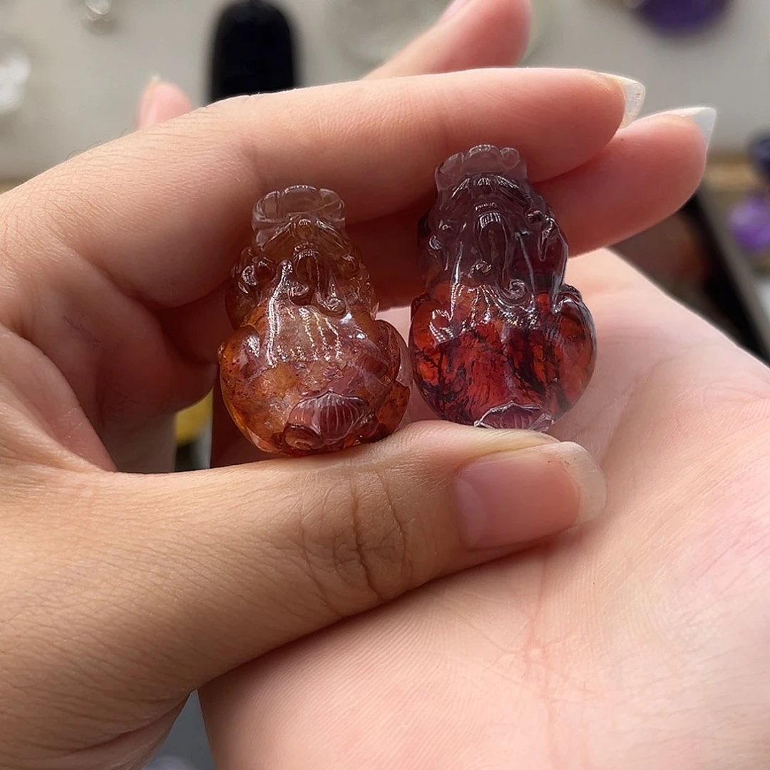 未镶嵌颈饰水晶潇****菌两只貔貅