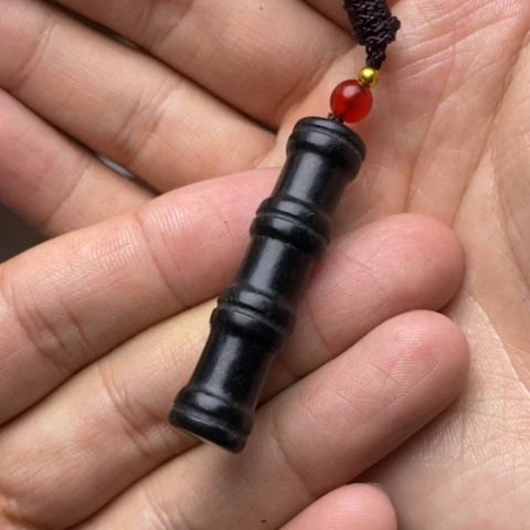 玐***佛和田玉未镶嵌颈饰