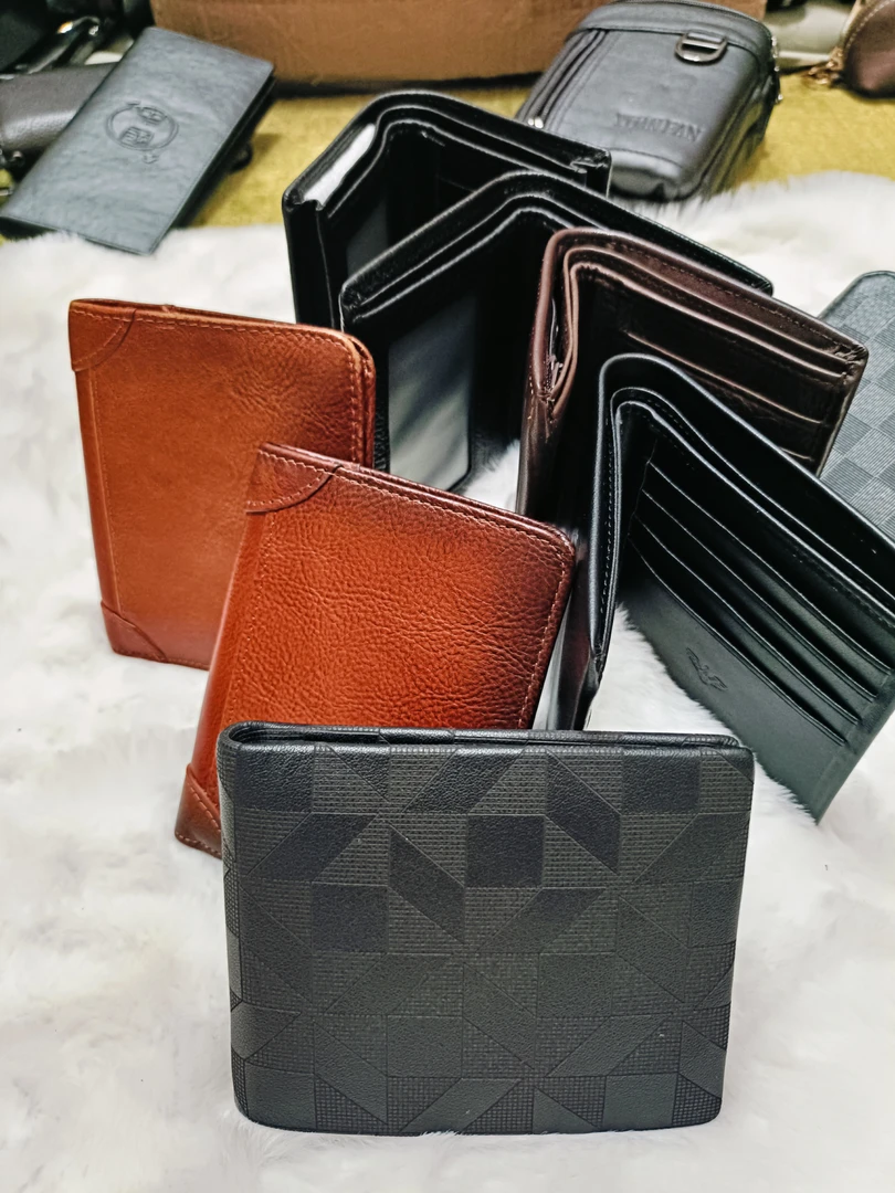 男士牛皮包包简单休闲3