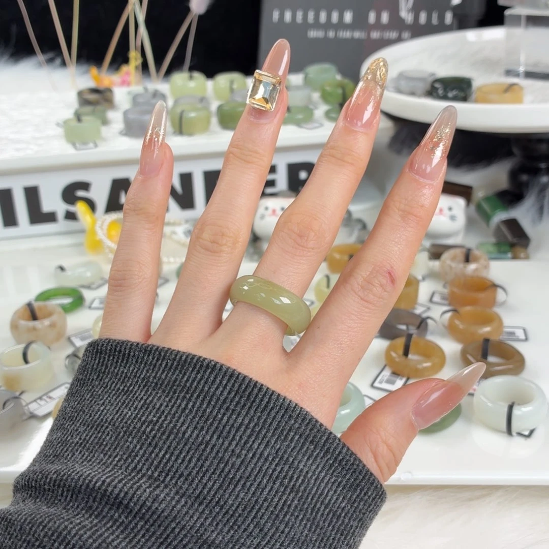 和田玉未镶嵌戒指j127果绿圆条17.3