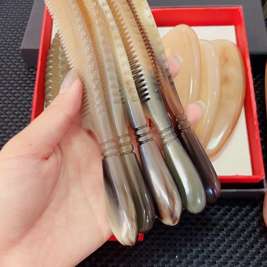 手工制作纯牛角梳子