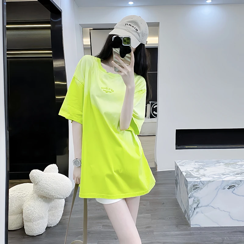 绿色短袖t恤女夏2025新款炸街高级小众独特漂亮不撞衫多巴胺上衣
