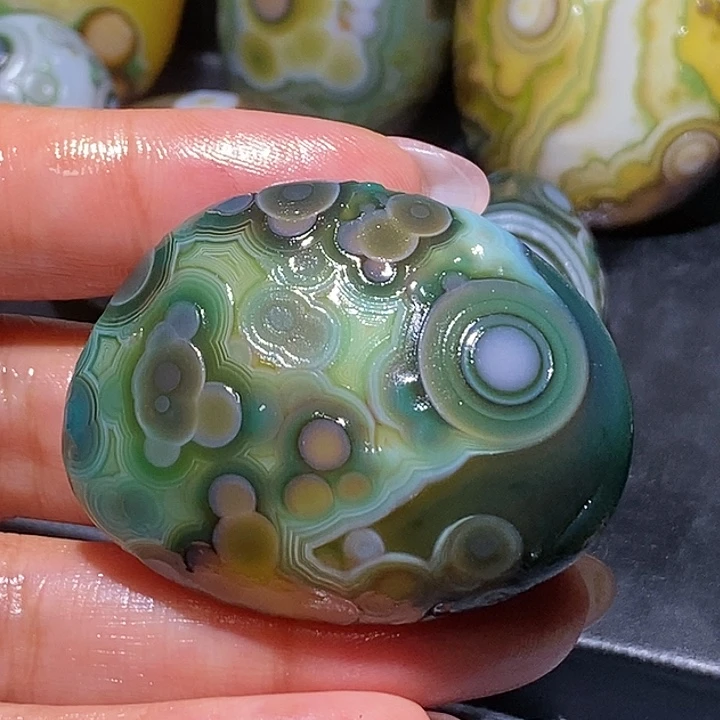 玛瑙/玉髓未镶嵌珠宝奇石39