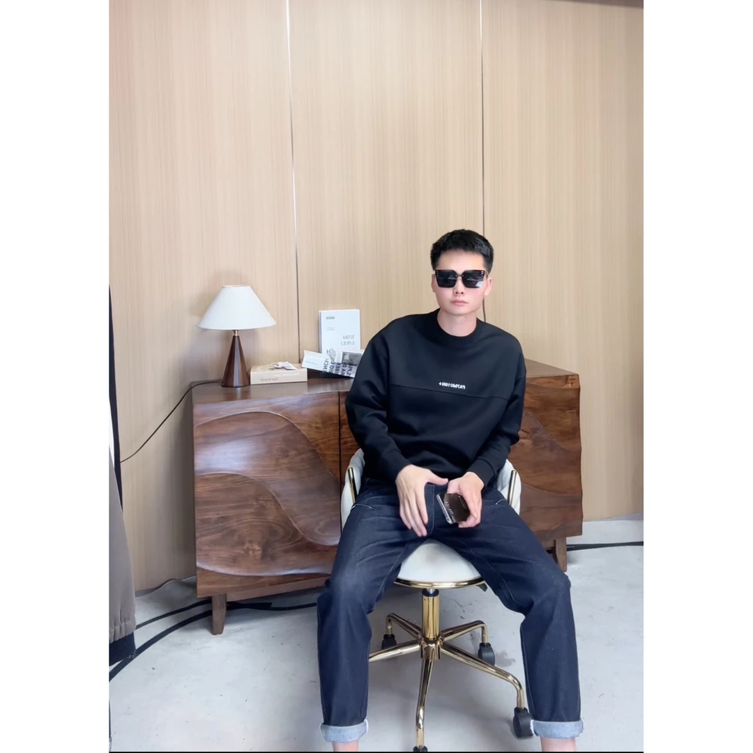 男士长袖时尚休闲百搭打底圆领拼接套头秋季卫衣82701