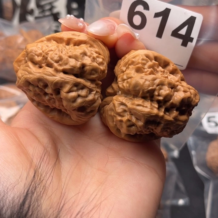 吊坠文玩核桃三角42/47/41➕