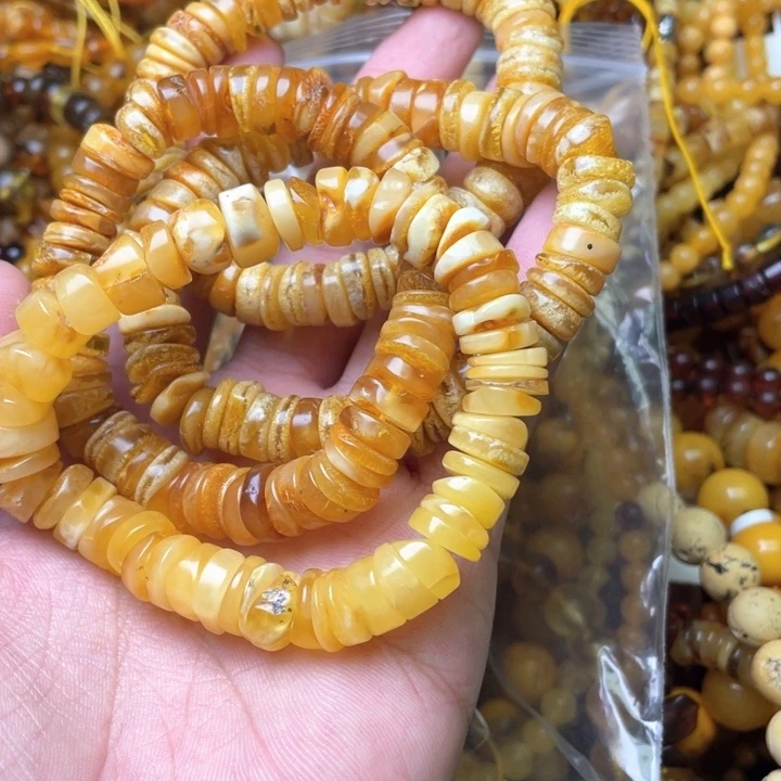 琥珀未镶嵌珠宝奇石