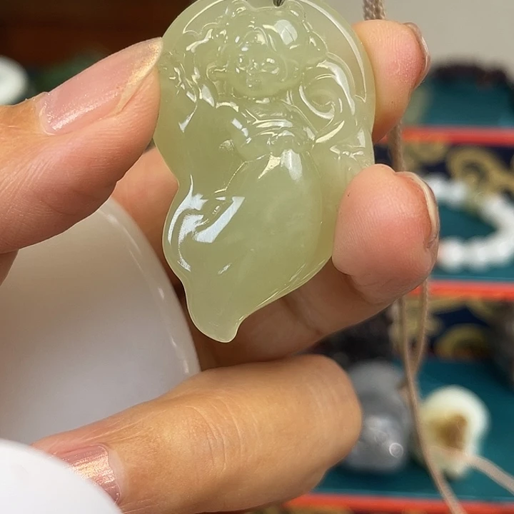 颈饰未镶嵌和田玉