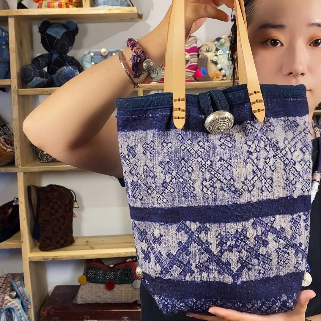 织绣手工制作手提包