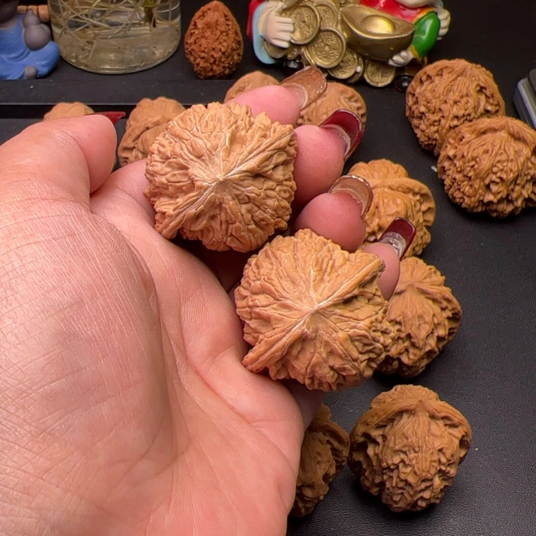 文玩核桃吊坠芳芳39山地磨