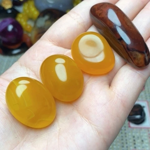 玛瑙/玉髓未镶嵌珠宝奇石用****1打孔不退不换