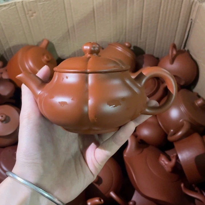 阿***哥茶壶紫砂紫砂壶紫砂茶壶170毫升,3个杯子35毫升