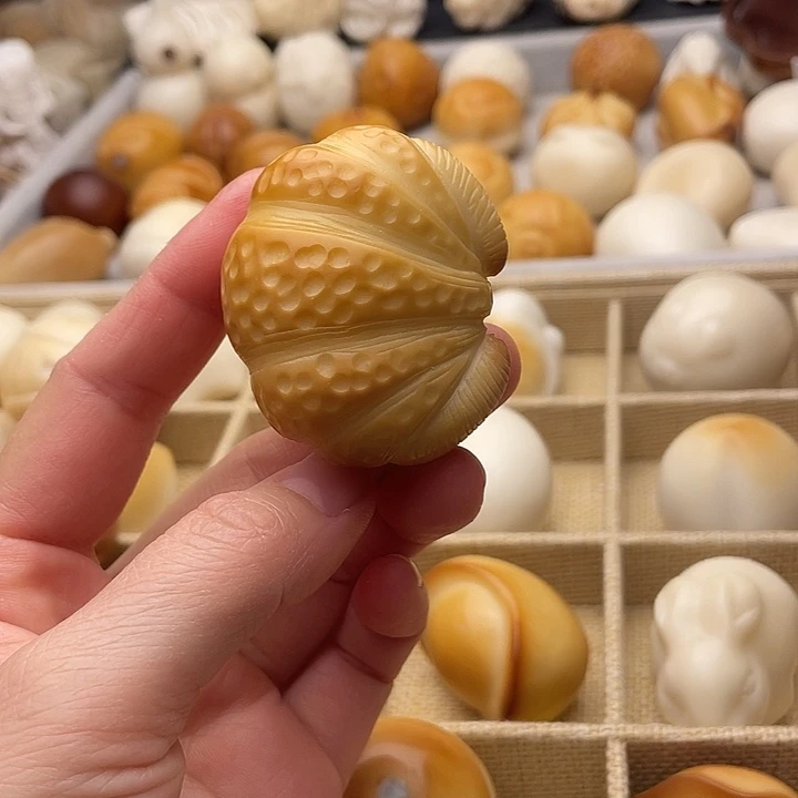 菩提根/象牙果吊坠无牙眼牛角包4933