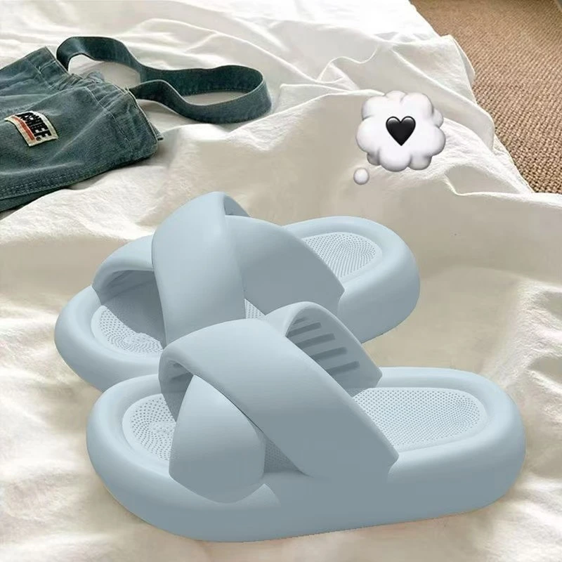 时尚简约交叉带女鞋防臭耐磨超软踩屎感居家浴室外穿女拖鞋