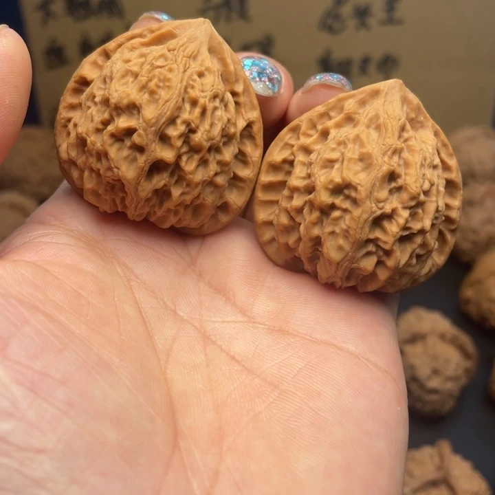 龙***世吊坠文玩核桃文玩