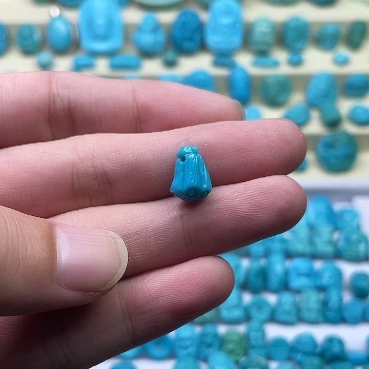 未镶嵌绿松石珠宝奇石