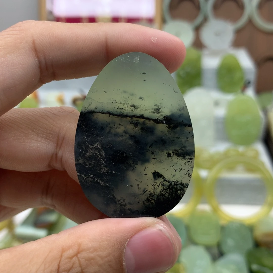 岫玉未镶嵌吊坠(不含链)