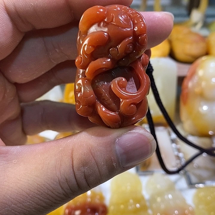 石英质玉（黄龙玉）未镶嵌吊坠(不含链)貔貅挂件