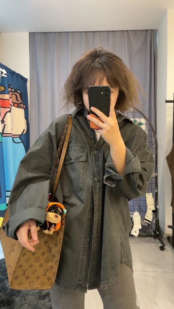 【喜滋滋】人气爆款大版衬衫  松弛 慵懒感