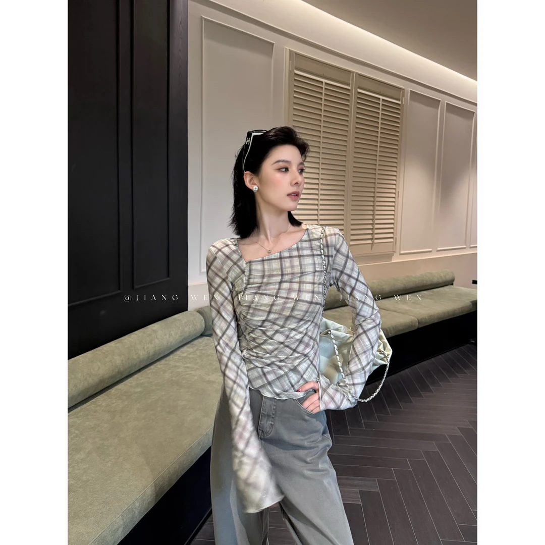 【夏日格调】格纹褶皱圆领格子长袖网纱上衣