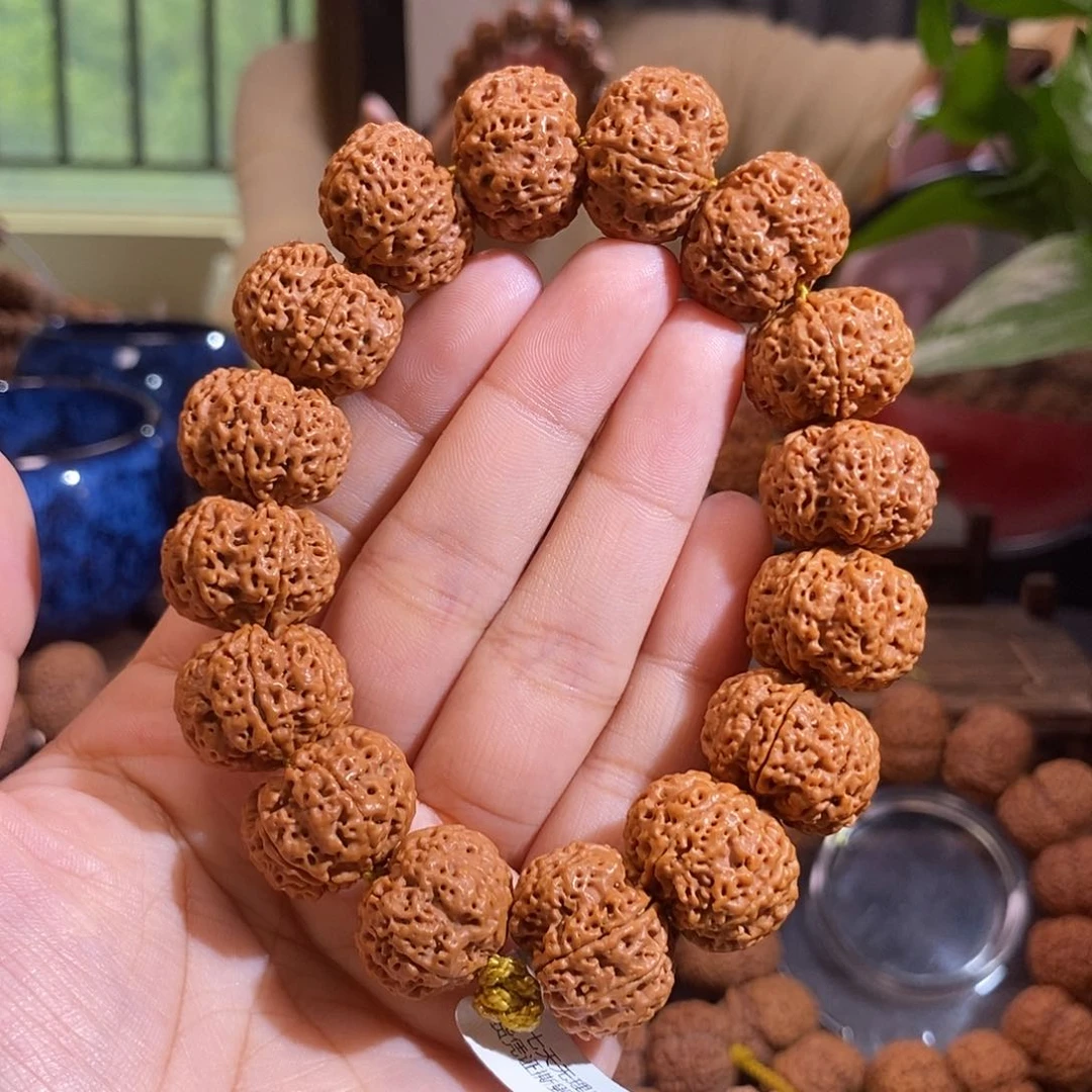 金刚菩提手串六瓣招财针孔蜂王20mm