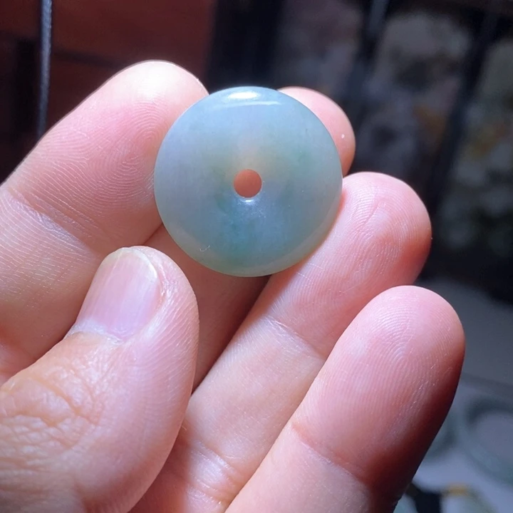 翡翠颈饰未镶嵌好