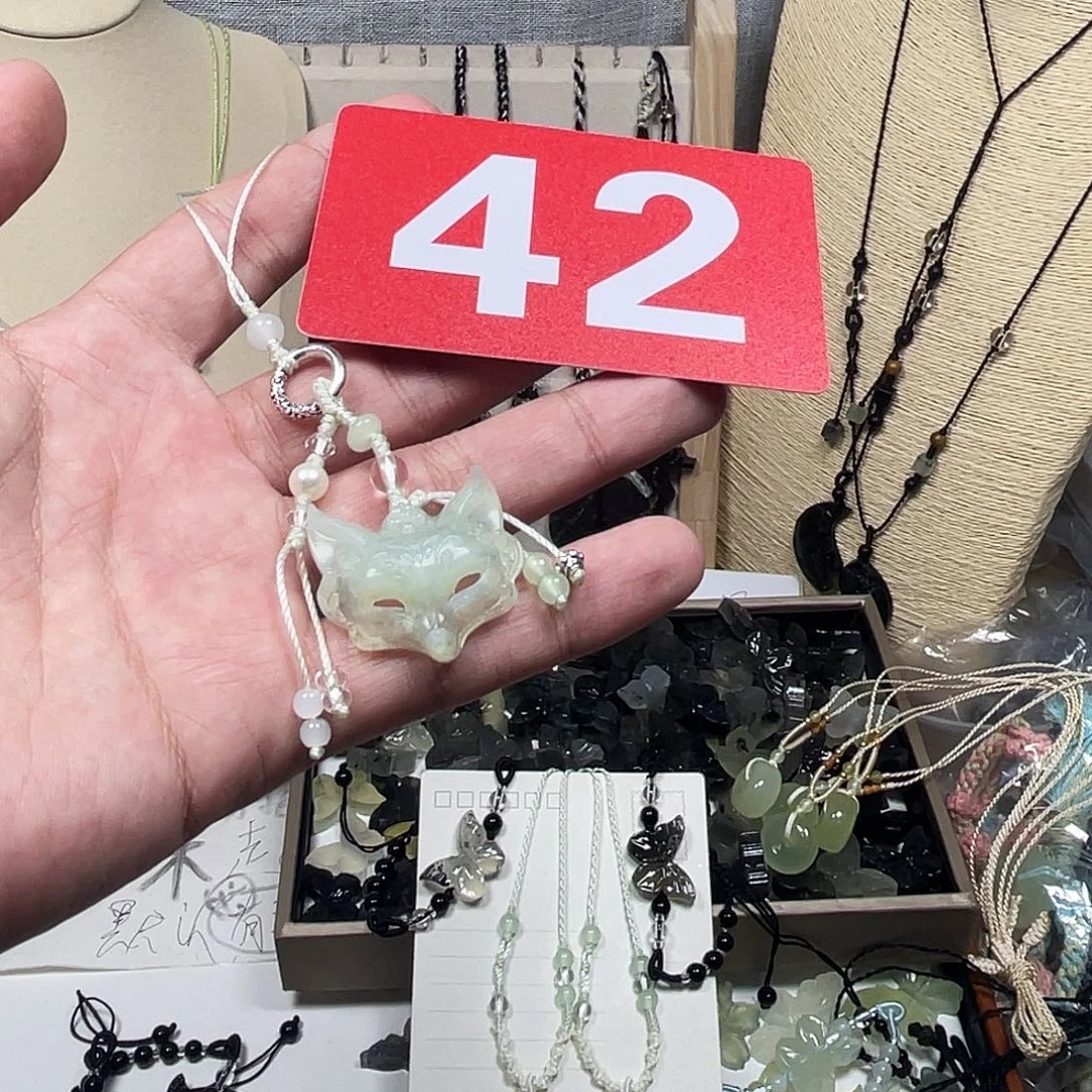 蛇纹石玉合金颈饰