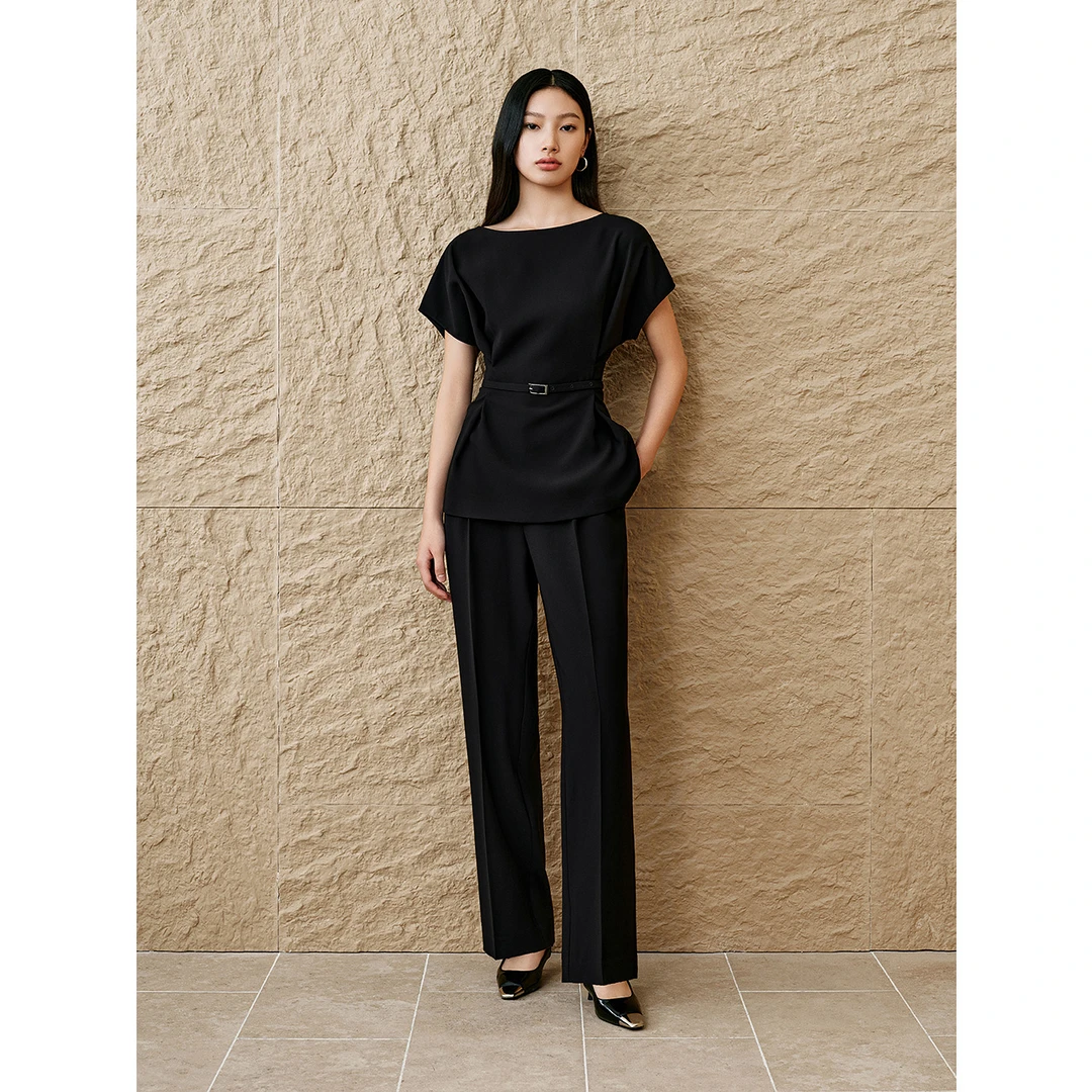 INSUN恩裳专选2025春季气质一字领醋酸收腰上衣9C65170070