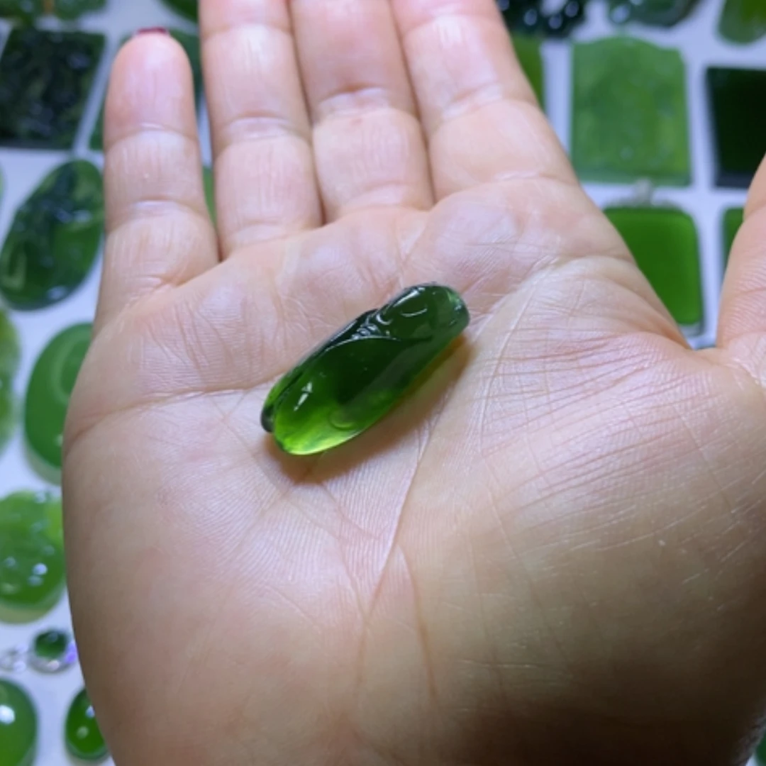 【闪购商品】蛇纹石玉颈饰未镶嵌