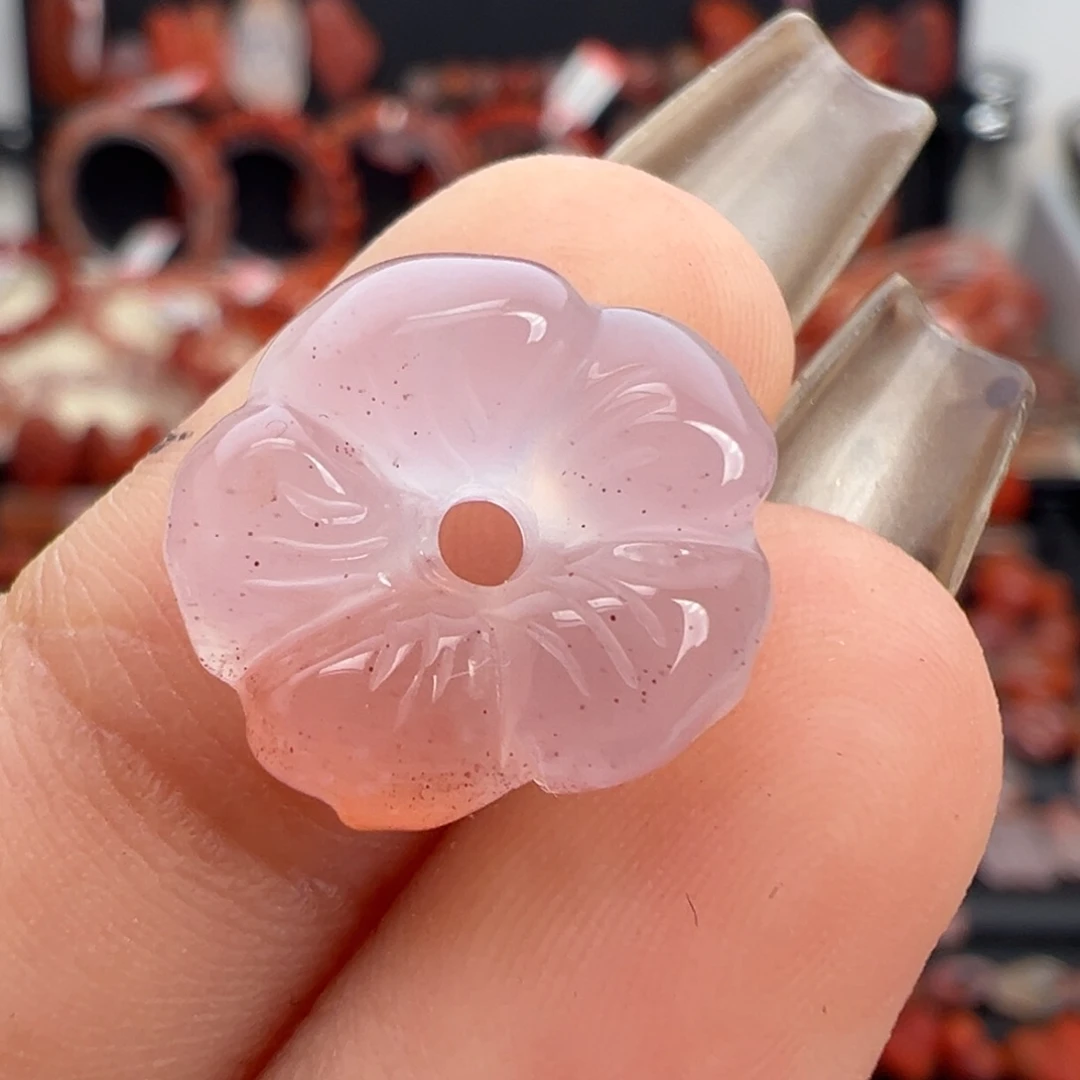 南红玛瑙未镶嵌颈饰有钱花