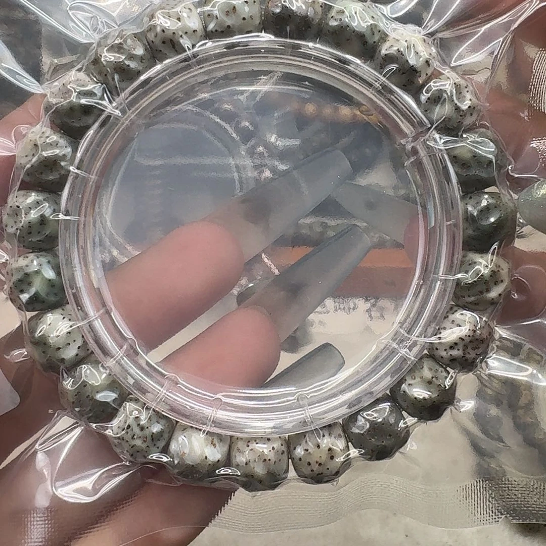 星月菩提手串68卓越糯冰石玉雕刻10 9