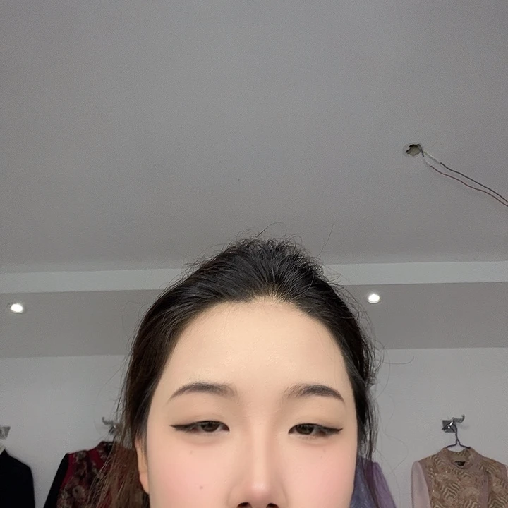 三醋酯纤维野兔毛黑色金色包边女款马甲