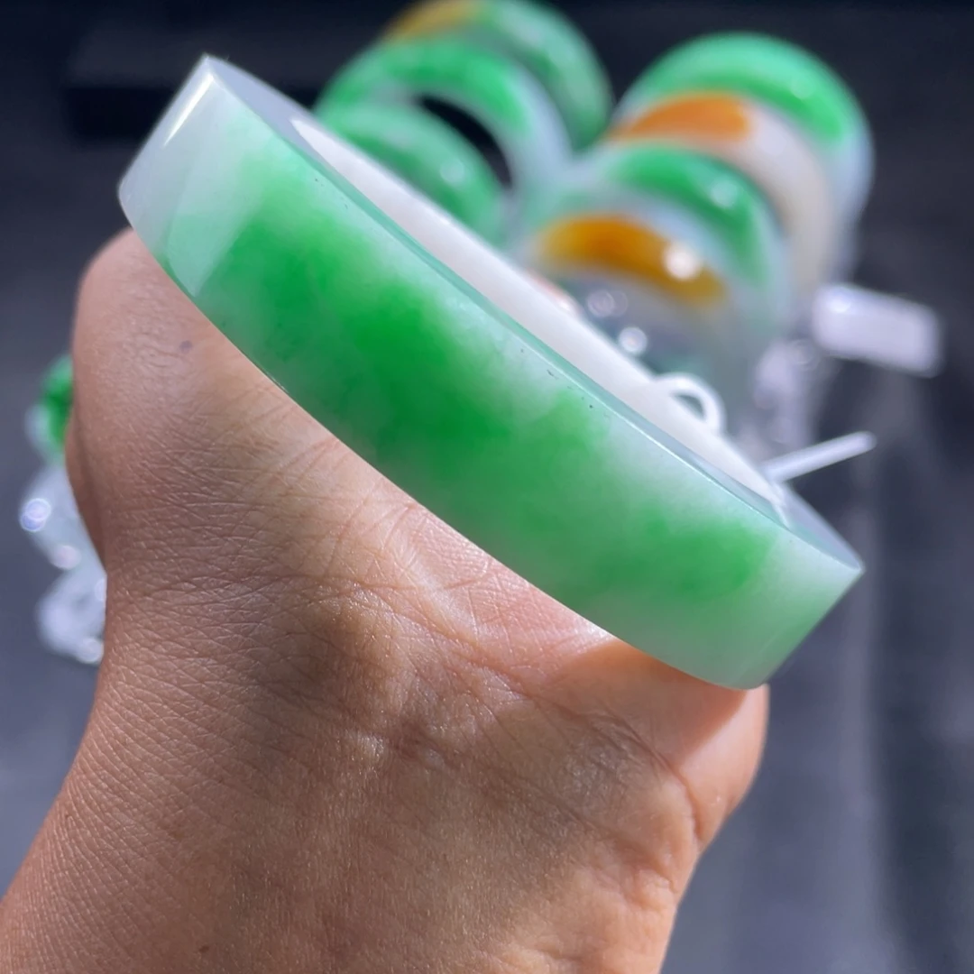 定制翡翠未镶嵌正圈