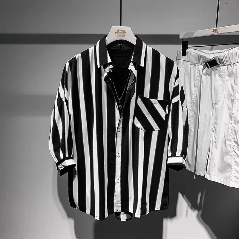 夏季新款拼接撞色黑白条纹翻领七分袖衬衫男生宽松休闲简约衬衣