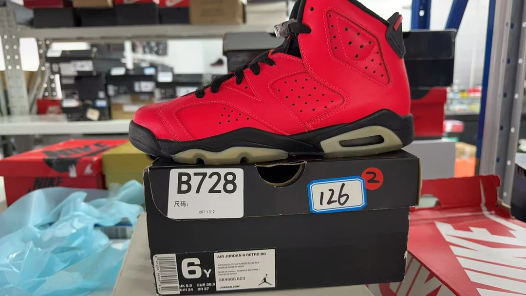 nike  aj6黑红 全新原盒 38.5码  11月29 bai  B728