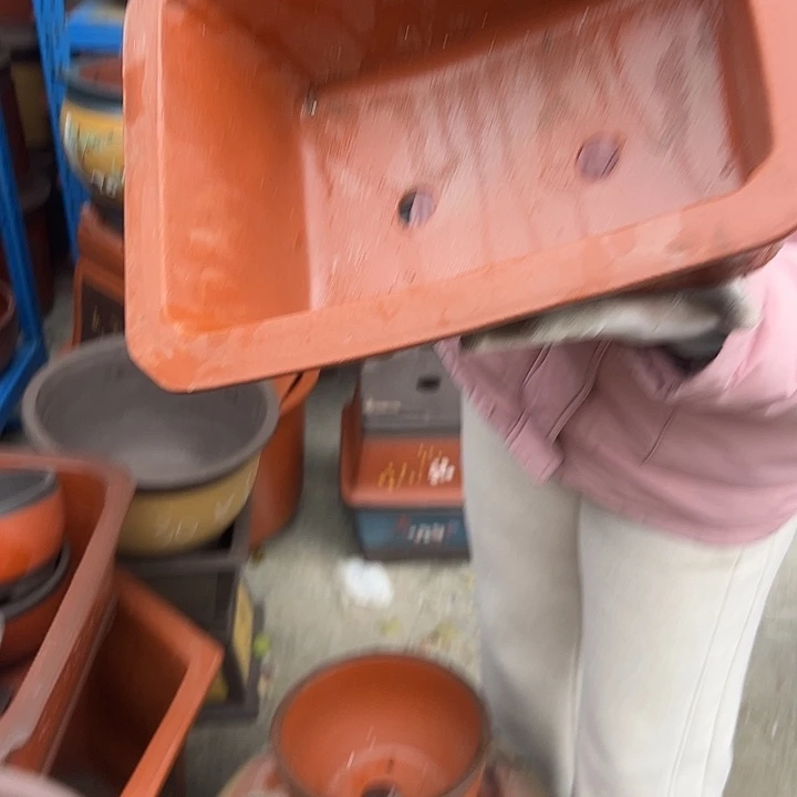 32红泥切角马槽花盆花盆