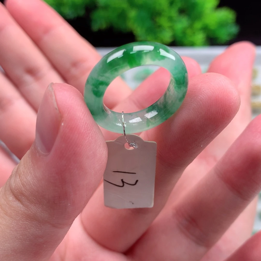 未镶嵌戒指翡翠天然