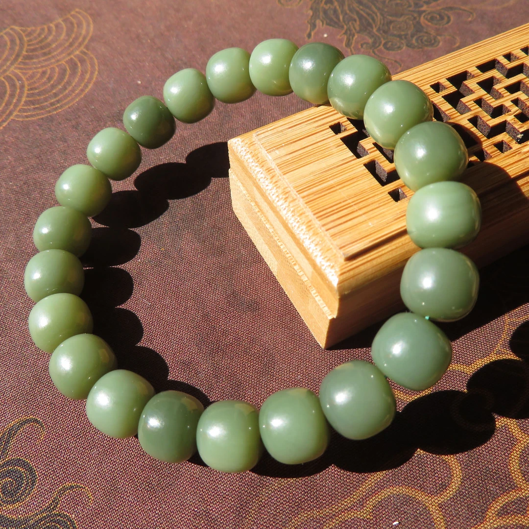 新疆和田玉沙枣青籽玉手串 10mm老型珠手链 男女士复古风玉石串珠