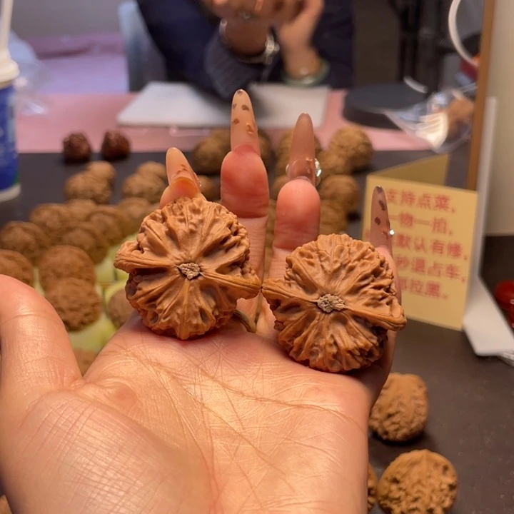 文玩核桃把件42宫灯89