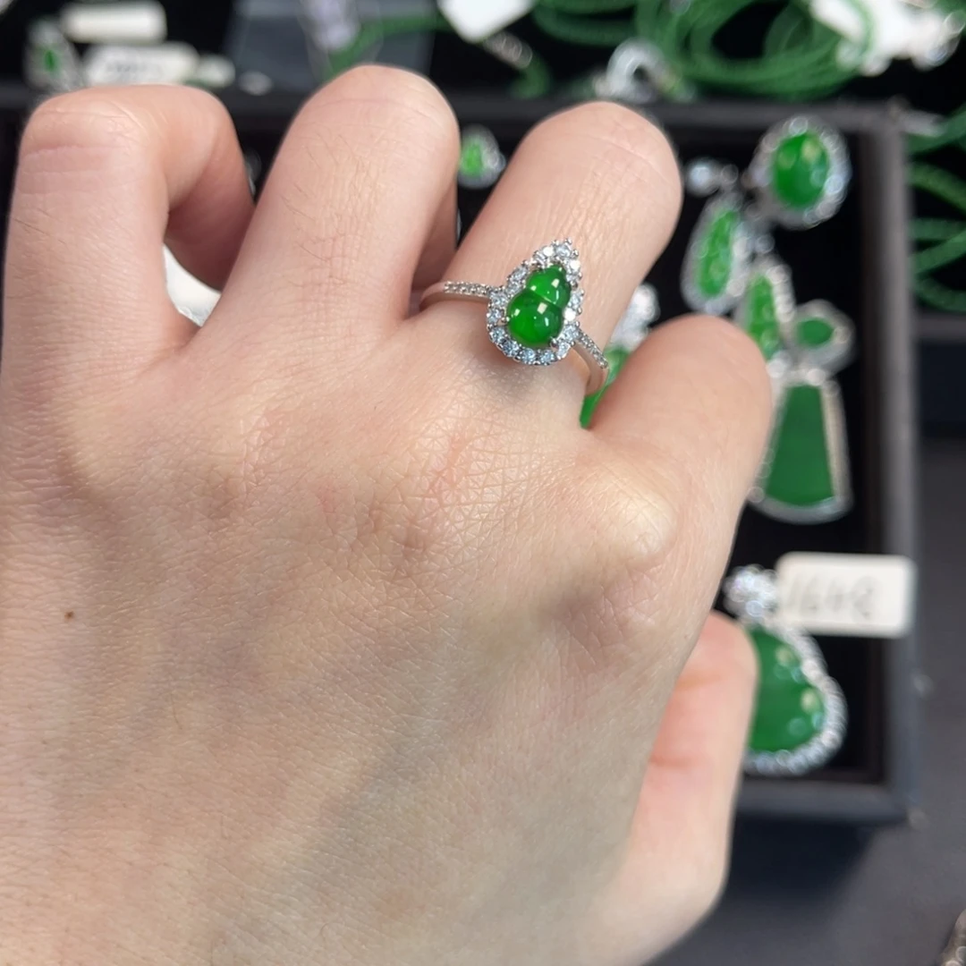 翡翠银S925镶嵌戒指葫芦戒指