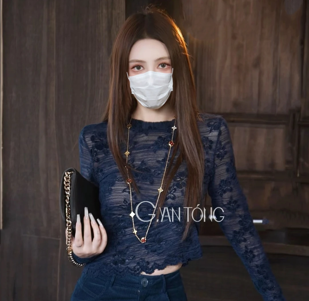 秋季新款纯欲风立体提花蕾丝衫女修身显瘦长袖上衣内搭打底衫ins