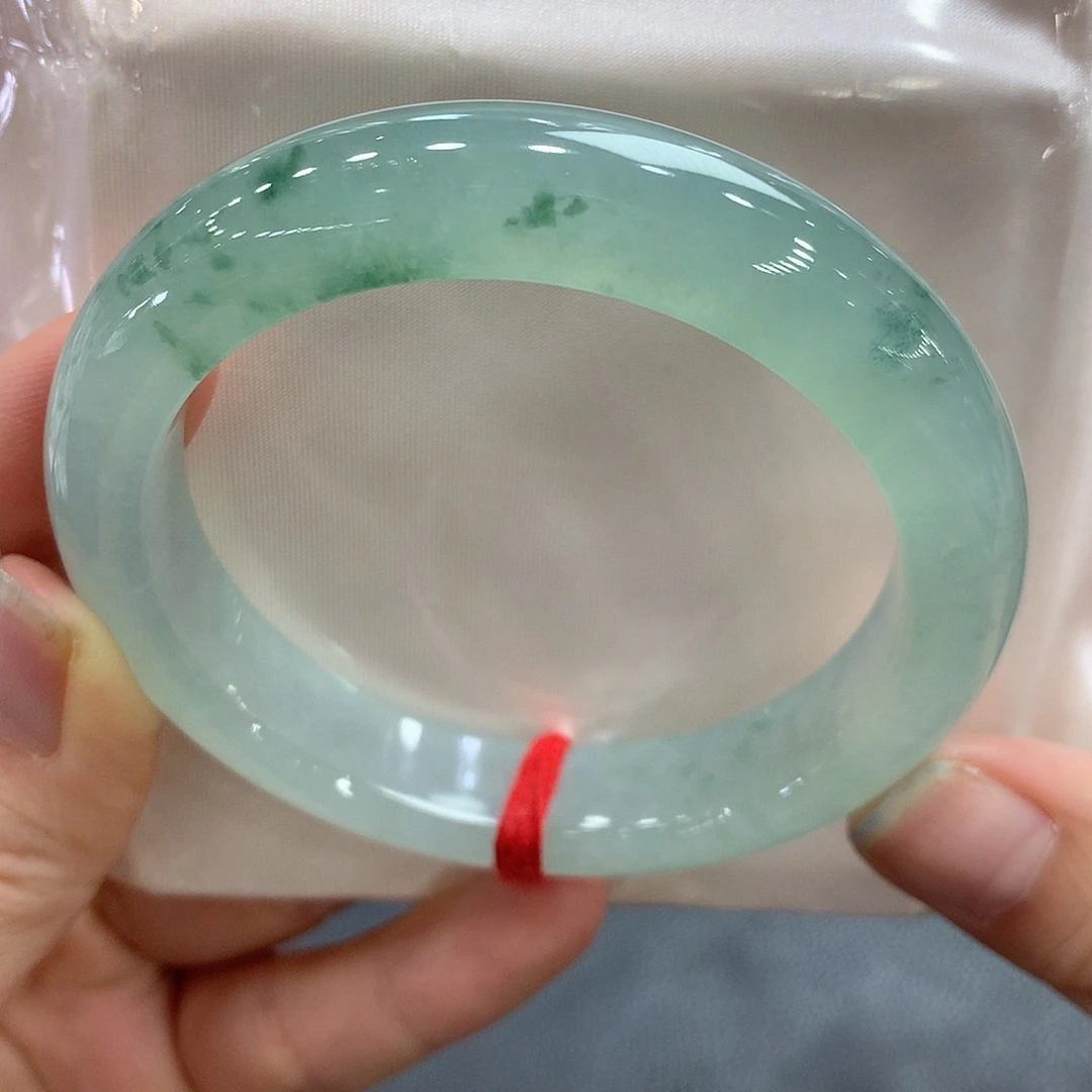 翡翠未镶嵌手镯56.6正圈