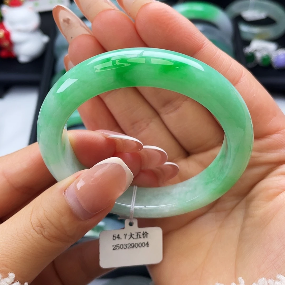 翡翠手镯未镶嵌54-55细糯白底青、截图询价